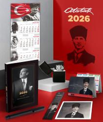 2026 Atatürk İstikbal Ajanda - Ayyıldız Duvar Takvimi - Masa Takvimi - Ayraç - Kartpostal - Metal Roller Kalem ve Benzinli Çakmak