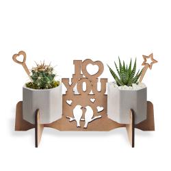 Beton Saksılı I Love Yazılı Ahşap Stand HK1686