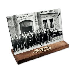 Masaüstü Ahşap Tablo - Atatürk İmzalı ve Resimli Model 7 HK2510-07