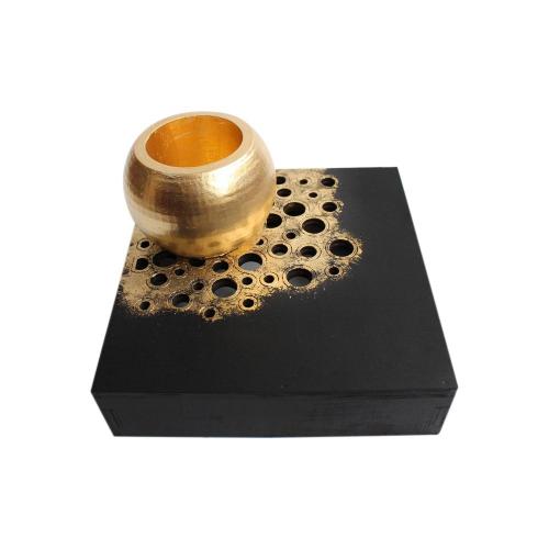 Class Concrete 1- Ahşap Ayak Küre Beton Saksı