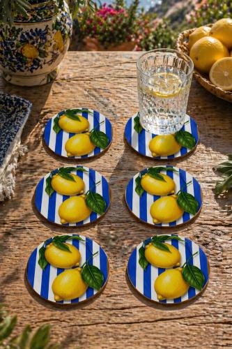 Çizgili Limon Desenli Bardak Altlığı 6'lı Set – 9 cm, 3 mm MDF, UV Baskı, Dekoratif Bardak Altlık