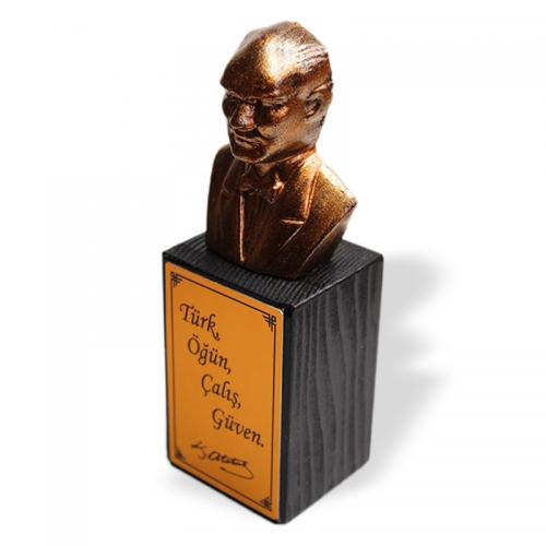 Ahşap Ayaklı Bakır Beton Atatürk Büstü - Halkkitabevi