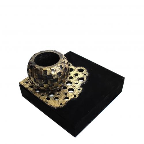 Class Concrete 4- Ahşap Ayak Damalı Küre Beton Saksı - Halkkitabevi