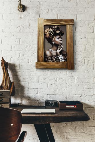 3D Şapkalı Siyahi Kadın Ahşap Tablo