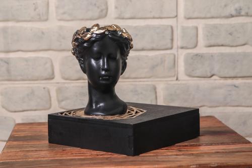 Helen Ahşap Standlı Beton Saksı Orta Boy