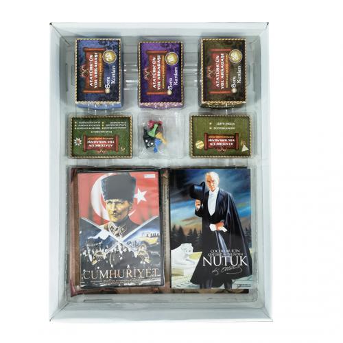 Atatürk ve Yol Arkadaşı - Halkkitabevi